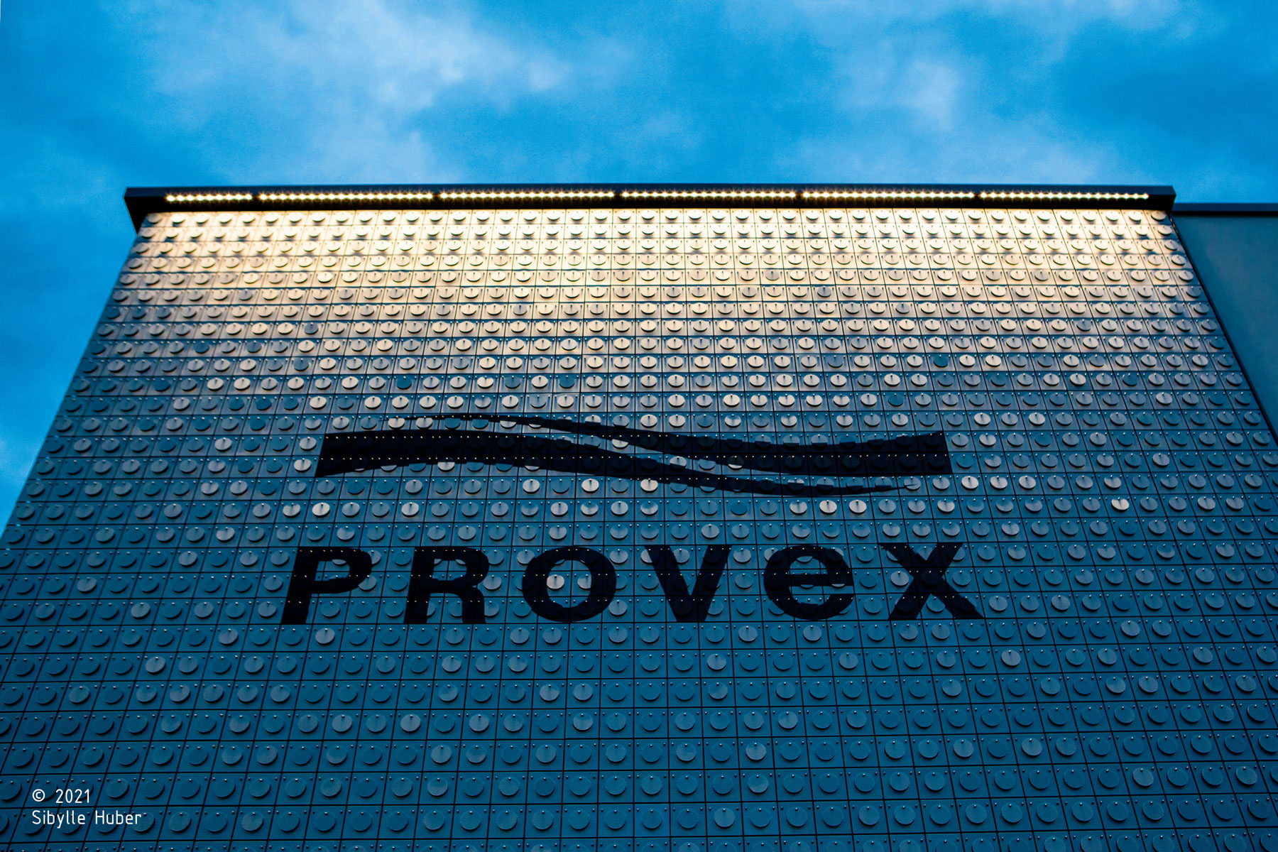 Provex; Bruneck; Headquarters; Headquarters; Warehouse; shower enclosures; shower cubicles; shower products; studio monovolume architecture + design; monovolume Bolzano; architecture South Tyrol; architecture studio Bolzano; monovolume architects