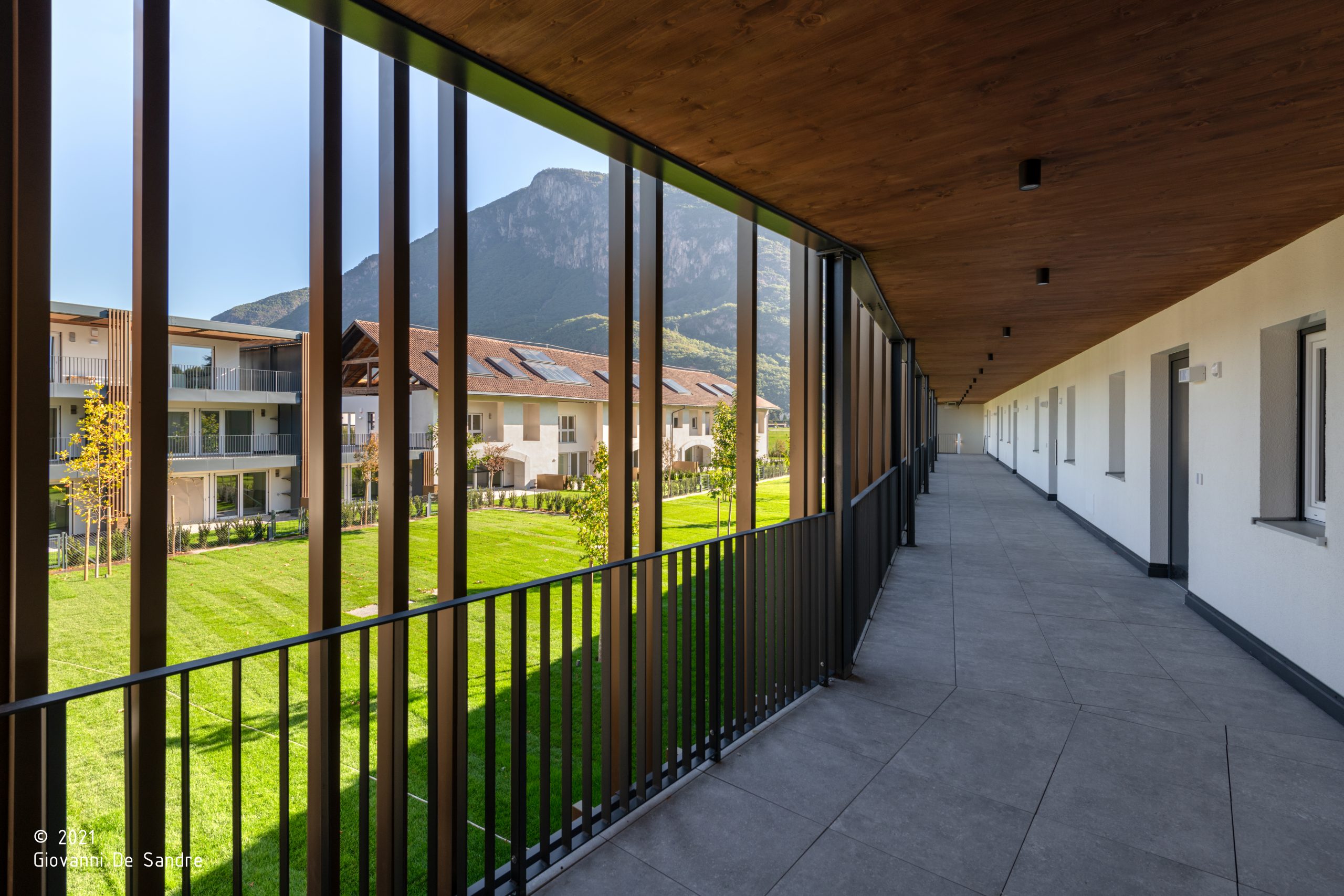 Riel-Il-Fienile; Bozen; Südtirol; Wohnanlage; Pohl Immobilien; Scheune; Neubau; Architektur & Landschaft; Campus; Smart-Home; Park; Natur; zeitgenössische Architektur; monovolume architecture + design; Architektur Südtirol; monovolume architects