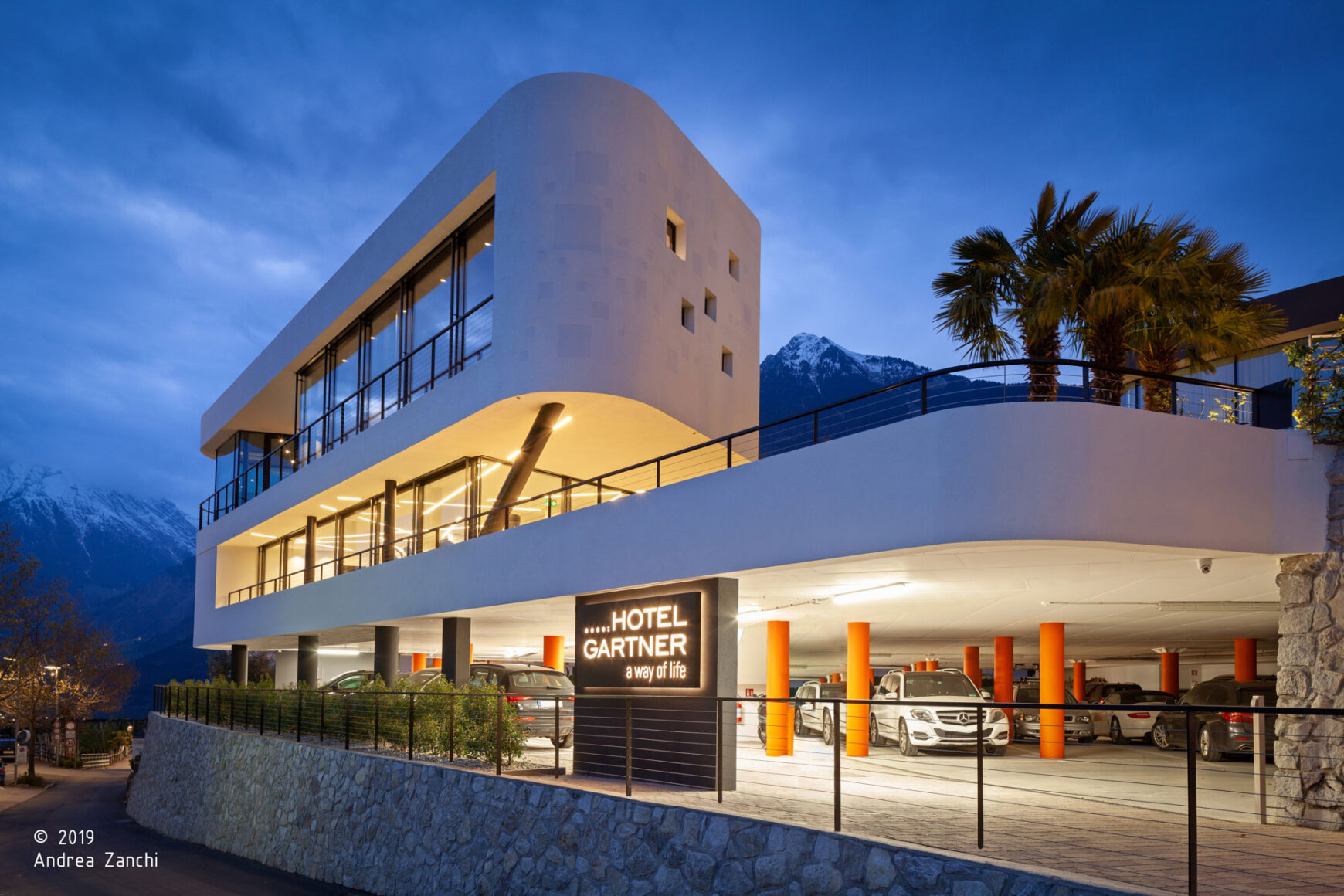 Hotel Gartner; Tirolo; Vacanze in Alto Adige; Wellness; Terrazza coperta, Spa in Alto Adige; Fintess in Alto Adige; ; vacanza a merano e dintorni; spa alto adige; Val venosta, spa; snowroom; relax; vacanze; piscina; Technoalpin, neve; monovolume architecture + design; architettura Alto Adige; architettura moderna; monovolume architetti