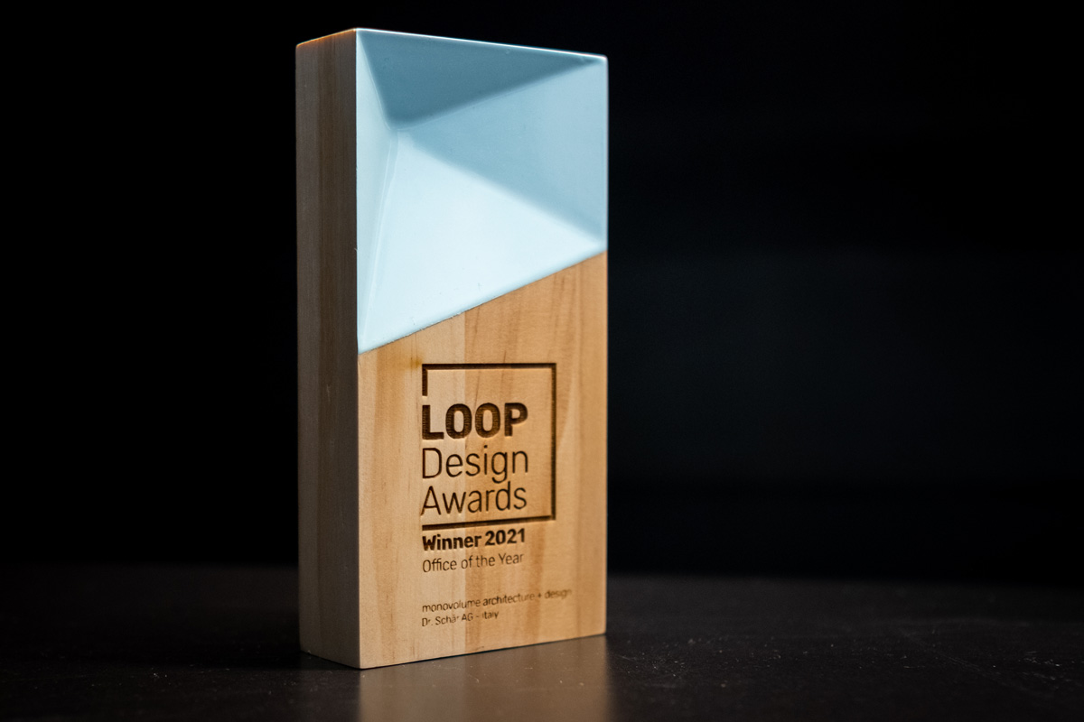 Premio architettura; LOOP Design Award 2021; Dr.Schär; Vincitore; Office of the year; studio monovolume architecture + design; monovolume Bolzano; architettura Alto Adige; studio architettura Bolzano; monovolume architetti