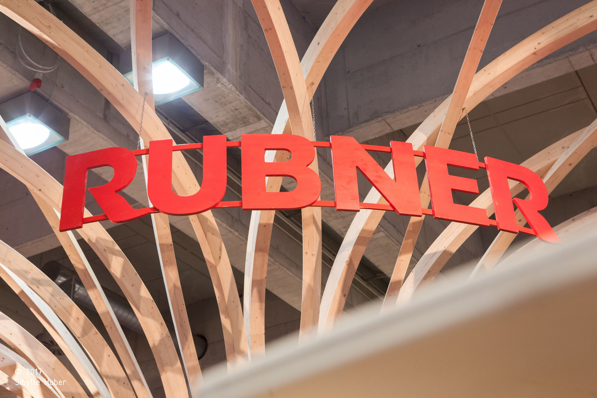 Rubner exhibition stand; MADE expo 2012; Milan; monovolume architecture + design; architecture South Tyrol; modern architecture; monovolume architects, exhibition stand; interior design