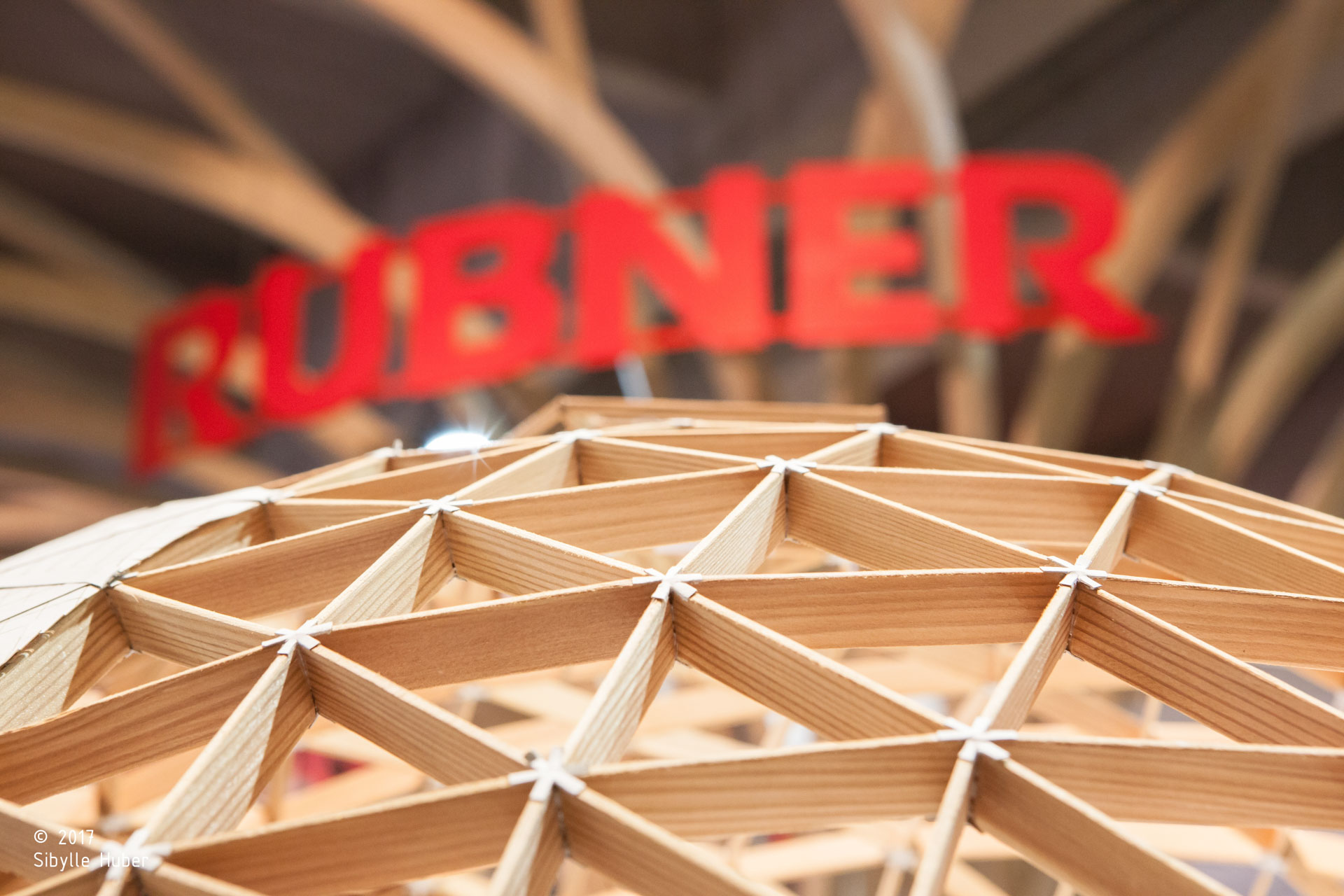 Rubner exhibition stand; MADE expo 2012; Milan; monovolume architecture + design; architecture South Tyrol; modern architecture; monovolume architects, exhibition stand; interior design