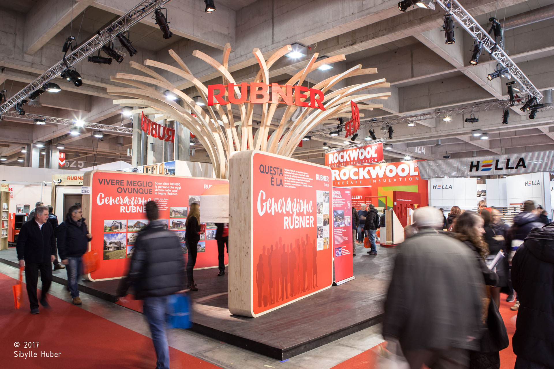 Rubner exhibition stand; MADE expo 2012; Milan; monovolume architecture + design; architecture South Tyrol; modern architecture; monovolume architects, exhibition stand; interior design